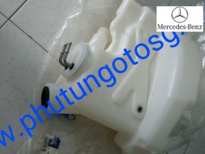 Bình nước xịt kính Mercedes GL