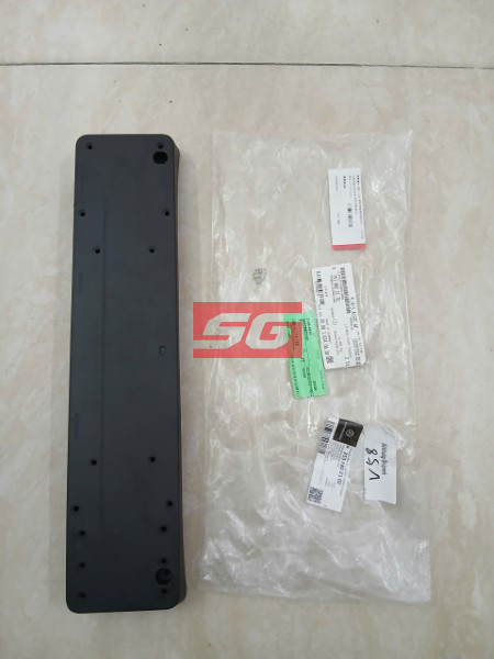 GIÁ BẮT BIỂN SỐ MERCEDES GLC43 AMG 2018 | 2538802102