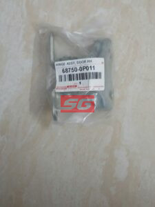 BẢN LỀ CÁNH CỬA TOYOTA PRADO 2020 | 687500P011