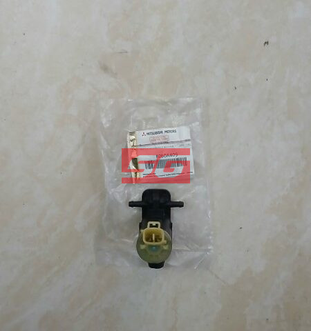 BƠM NƯỚC XỊT KÍNH MITSUBISHI XPANDER 1.5 2021 | 8260A409