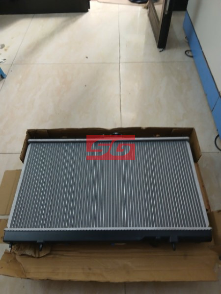 KÉT NƯỚC MITSUBISHI LANCER 2.0 AT | MR968857