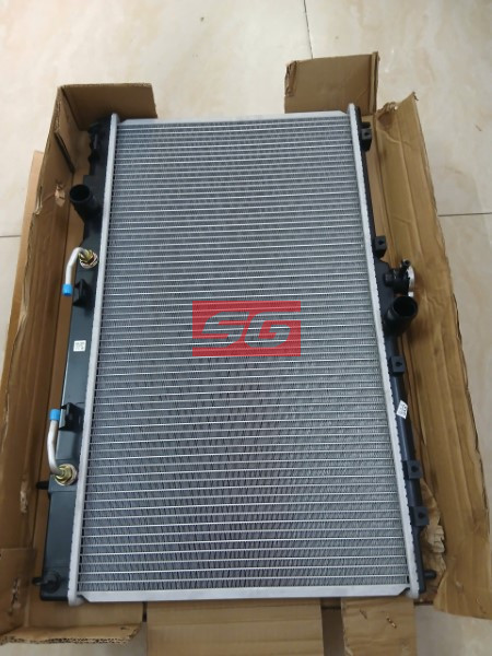KÉT NƯỚC MITSUBISHI LANCER 2.0 AT | MR968857