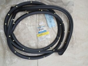 GIOĂNG CÁNH CỬA SAU FORD RANGER 2016 | 1D0173760