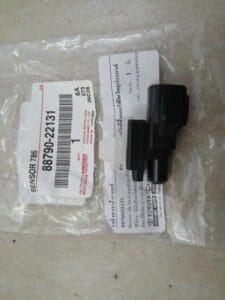 CẢM BIẾN NHIỆT ĐỘ NGOÀI TRỜI LEXUS SC430 2006 | 8879022131