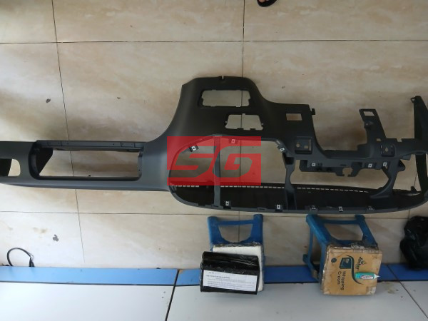 VỎ TÁP LÔ HYUNDAI COUNTY 1998-2012 | 847015A003TH