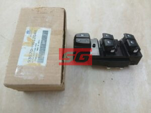 CÔNG TẮC NÂNG KÍNH HYUNDAI ACCENT 2021 | 93570H61204X