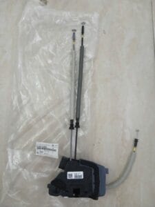 Ổ NGẬM KHÓA CỬA SAU HYUNDAI ELANTRA 2020 | 81420F2000