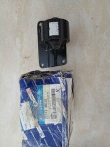 CAO SU CHÂN MÁY HYUNDAI PORTER 2 2003 | 218134B101