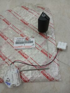 CẢM BIẾN BÁO XĂNG TOYOTA 4RUNNER 2010 | 833200K030