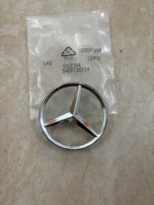 BIỂU TƯỢNG CA LĂNG MERCEDES GLC300 2019 | A0008800300