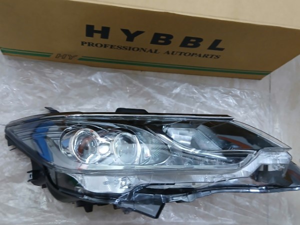 ĐÈN PHA XE TOYOTA CAMRY FACELIFT | 8118533C60