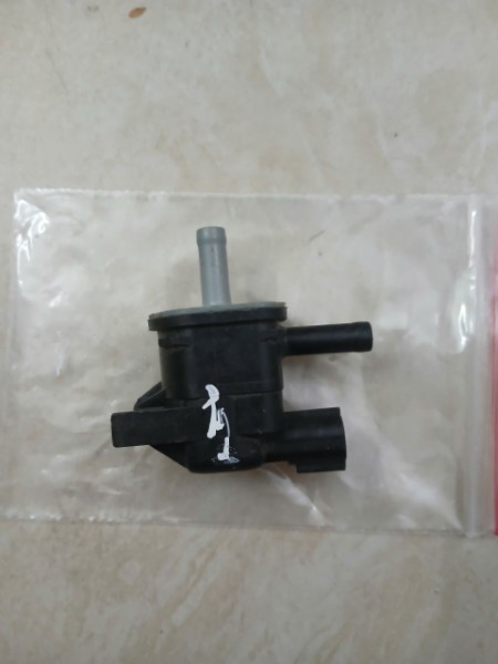 VAN ĐIỀU KHIỂN HƠI XĂNG THỪA XE MAZDA 6 2009-2015 | 9091012276