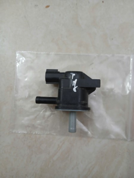 VAN ĐIỀU KHIỂN HƠI XĂNG THỪA XE MAZDA 6 2009-2015 | 9091012276