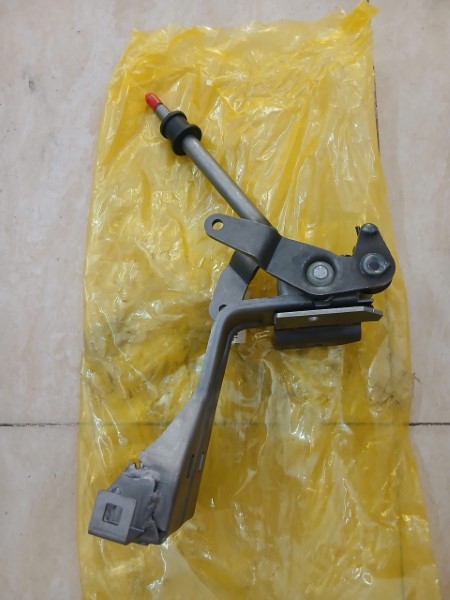 BÀN ĐI SỐ HYUNDAI HD72 | 437105L301